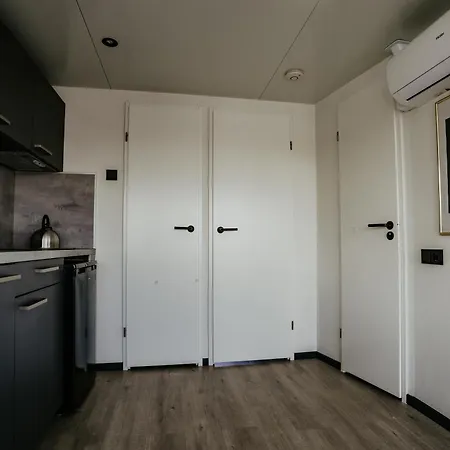 Houseboat Дом отдыха Uitgeest