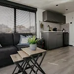 Houseboat Semesterbostad Uitgeest