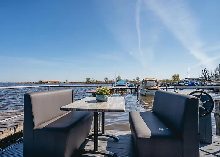 Houseboat Vakantiehuis Uitgeest